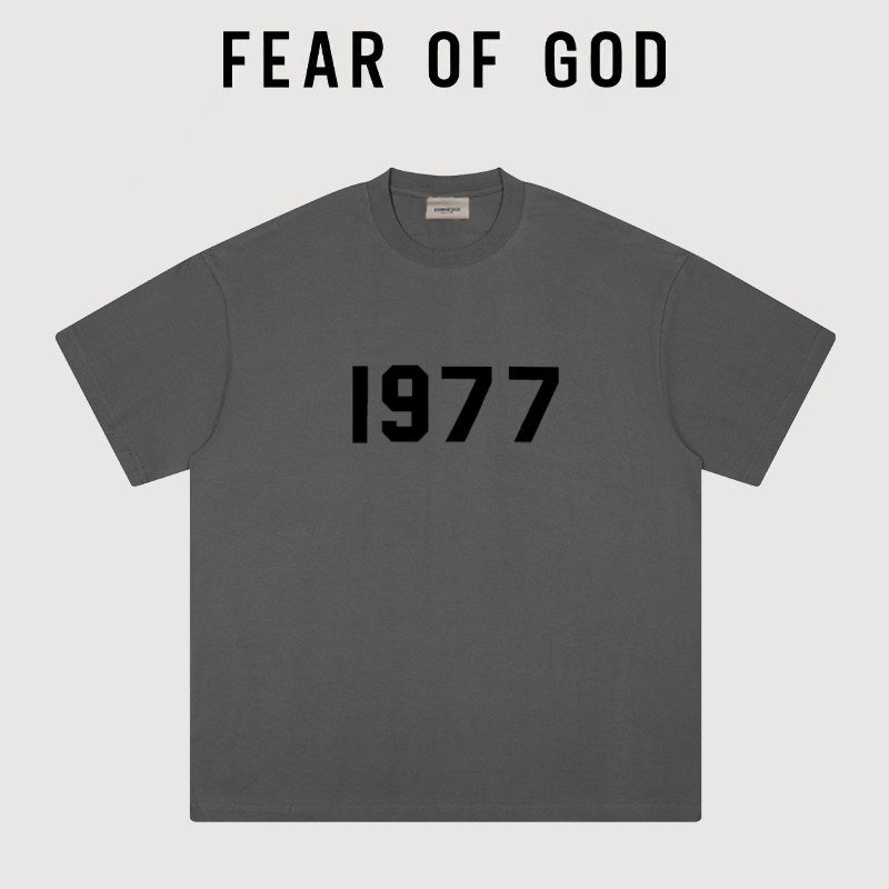 Essentials 1977 Logo Heavyweight Cotton T‑Shirt Loose Boxy Fit Men Casual Tee